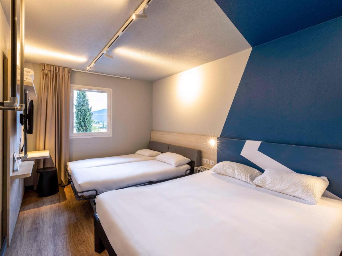 Ibis Budget Millau Viaduc Εξωτερικό φωτογραφία